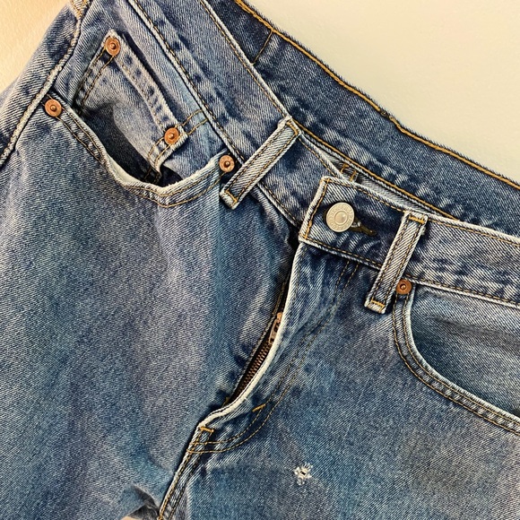 Levi’s 505 Men’s Shorts W30 L32 - Picture 3 of 4